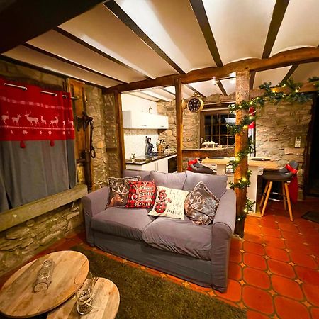 Le Teli Du Loup Dans La Taniere D'Armand Villa สเตฟโล ภายนอก รูปภาพ